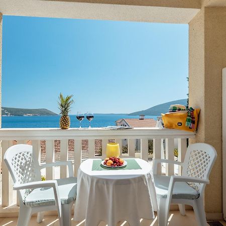 Apartments Porobic Херцег Нови Екстериор снимка