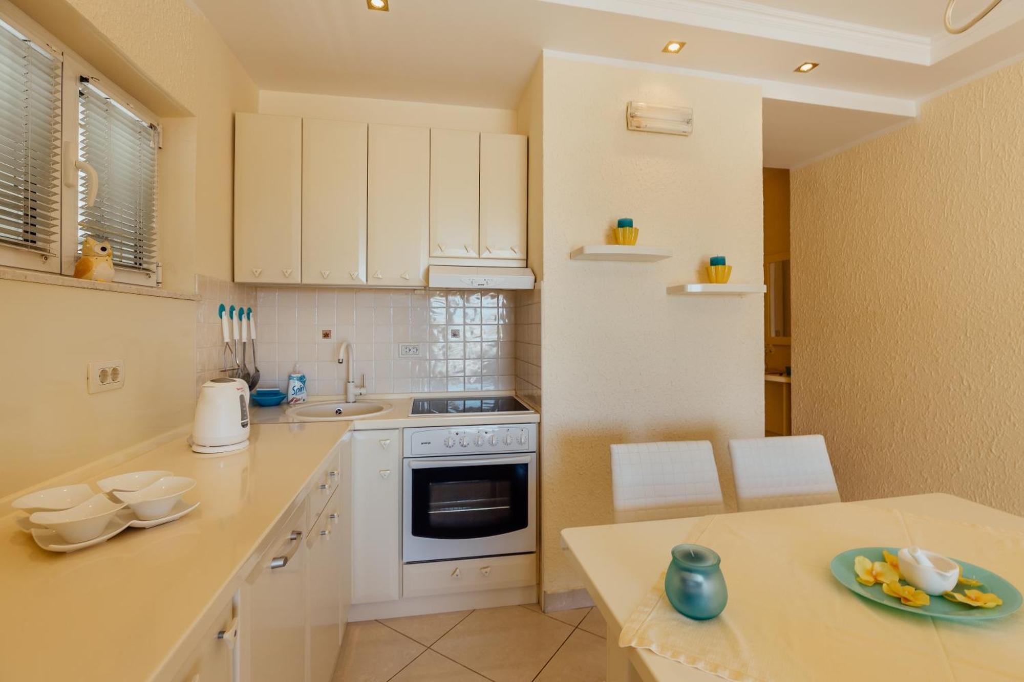 Apartments Porobic Херцег Нови Екстериор снимка