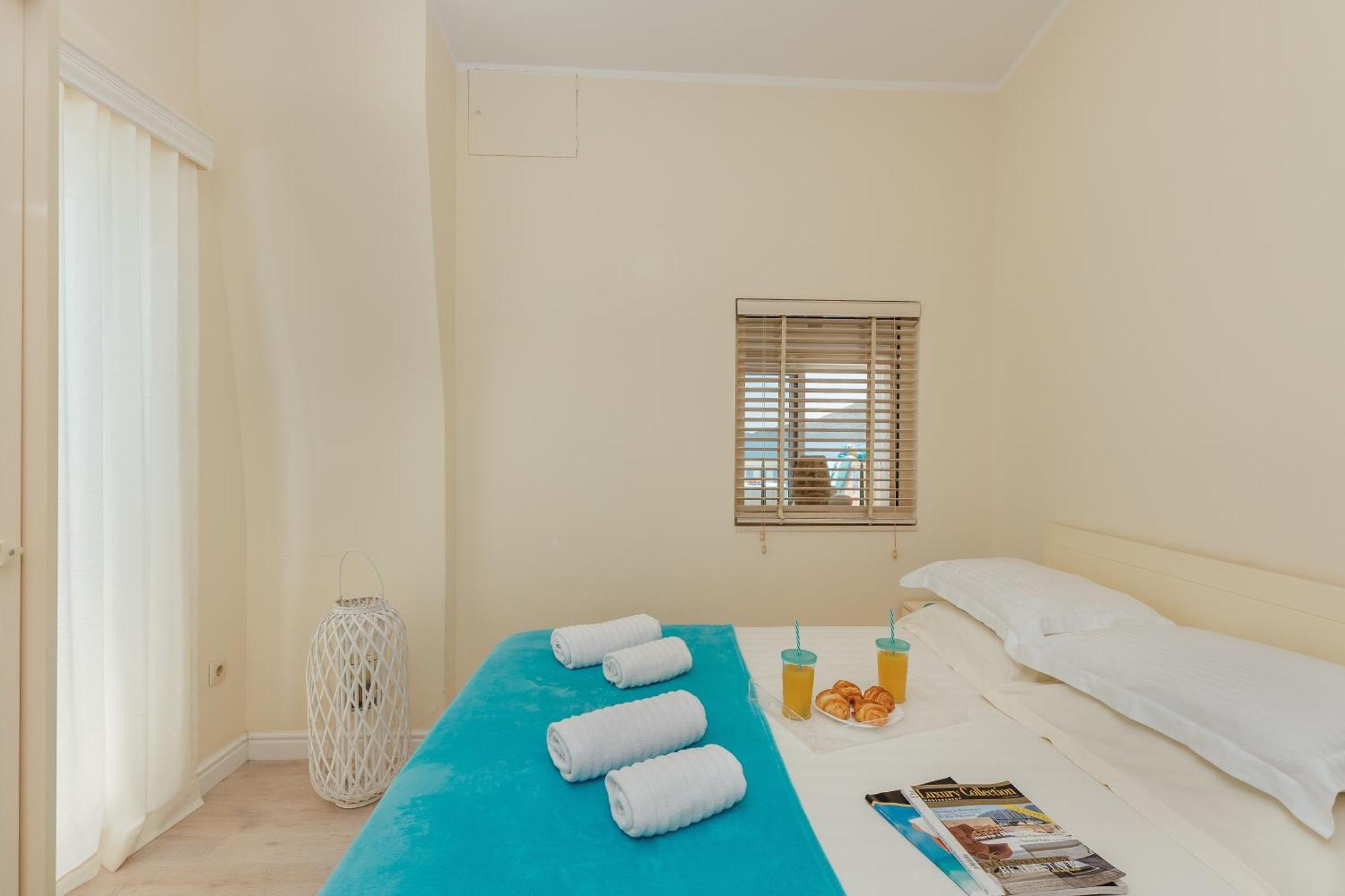 Apartments Porobic Херцег Нови Екстериор снимка