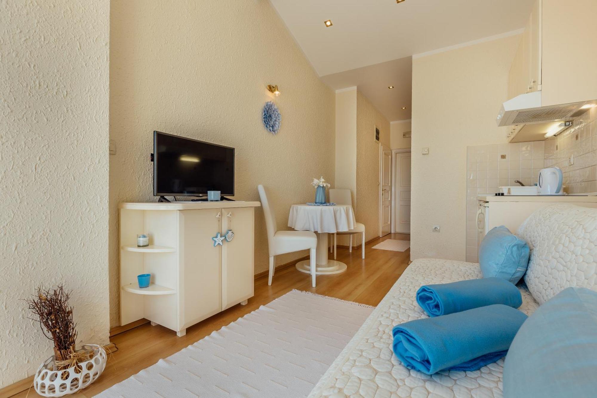 Apartments Porobic Херцег Нови Екстериор снимка