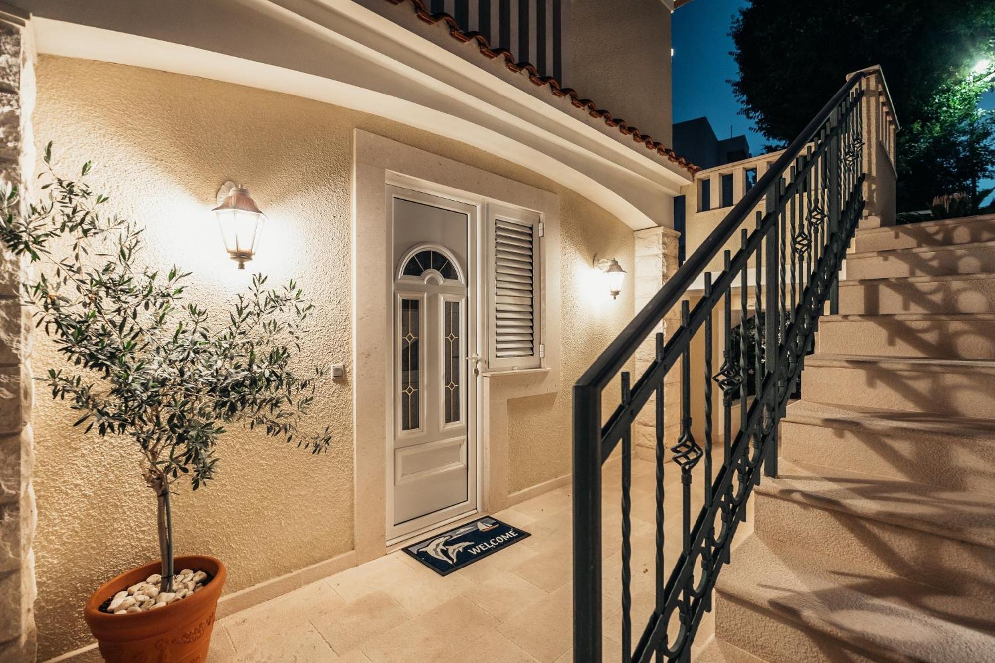 Apartments Porobic Херцег Нови Екстериор снимка