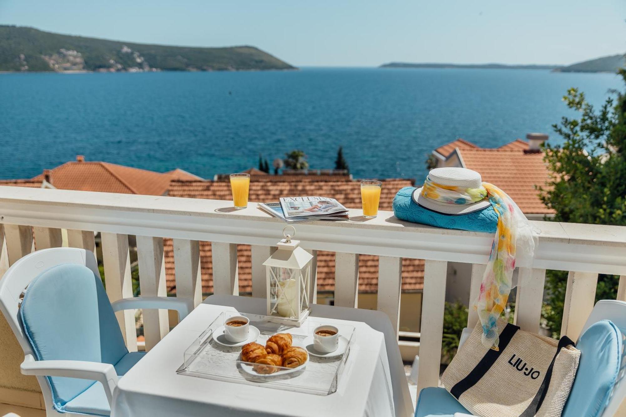 Apartments Porobic Херцег Нови Екстериор снимка